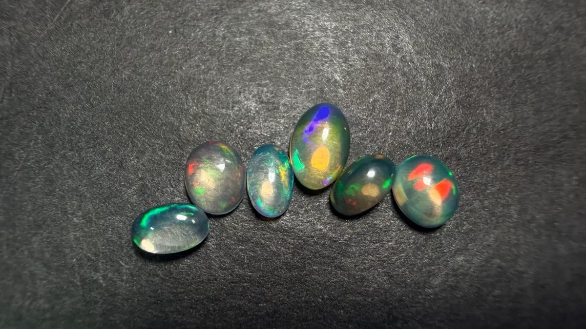 No.5945 천연 에디오피아 오팔 미니캐보션6개 1.6ct