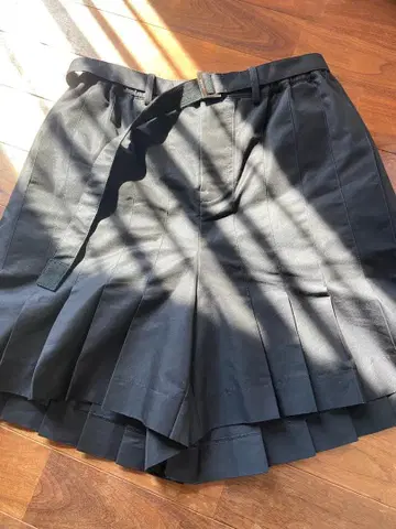 sacai 플리츠 숏팬츠 사이즈 1