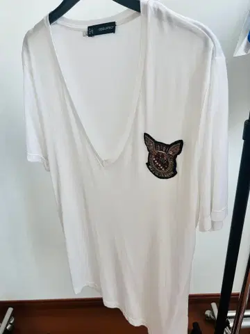 DSQUARED2 엠블럼 자수 V넥 T셔츠 화이트 L