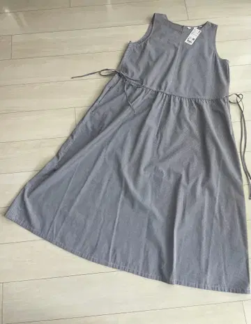UNIQLO 슬리브리스 롱 원피스 스트라이프 XL