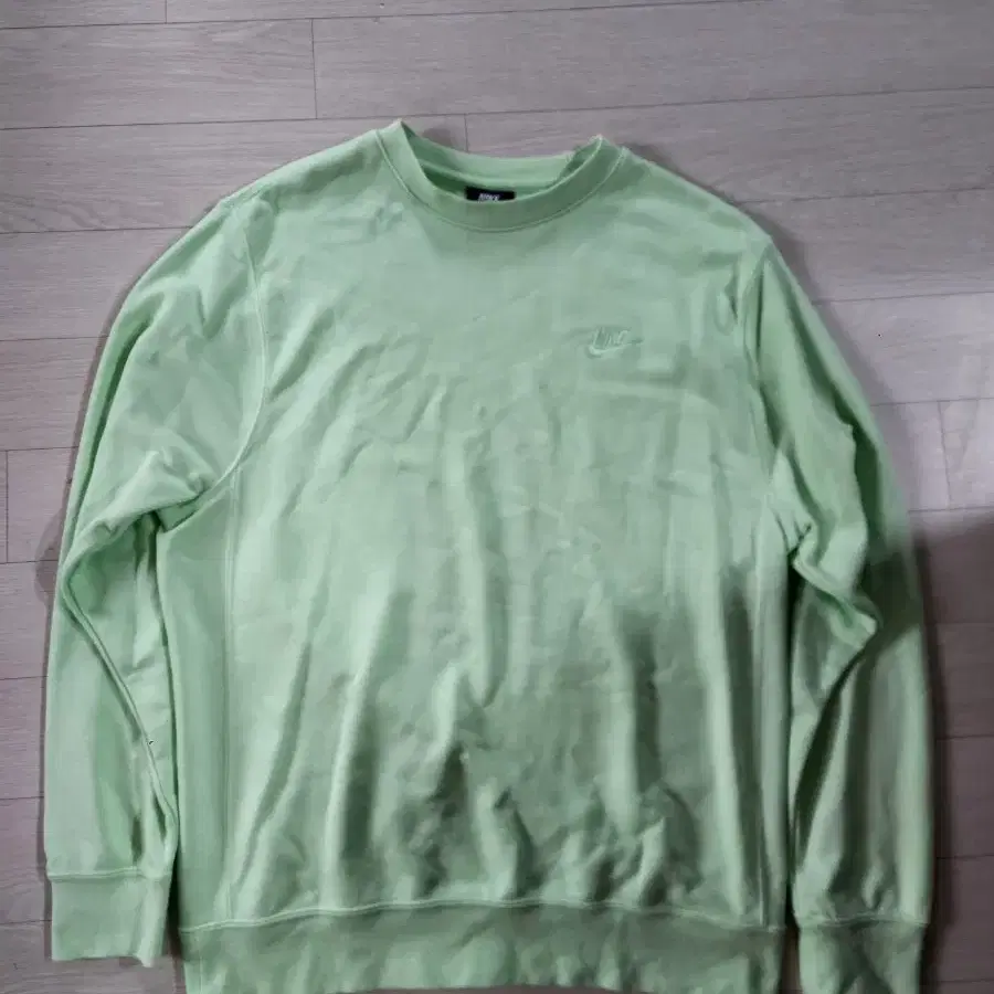 Nike 나이키 민트색 맨투맨 L