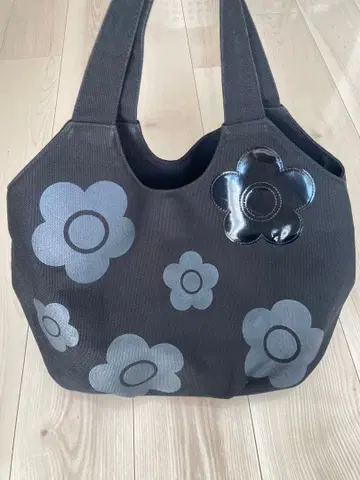 MARY QUANT 토트백 블랙 데이지 꽃무늬