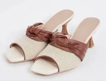 새상품급 herlipto Twisted Two-Tone Mules