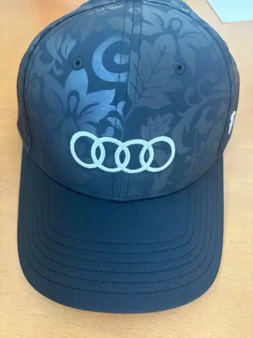 TaylorMade Audi 콜라보 골프 캡 블랙