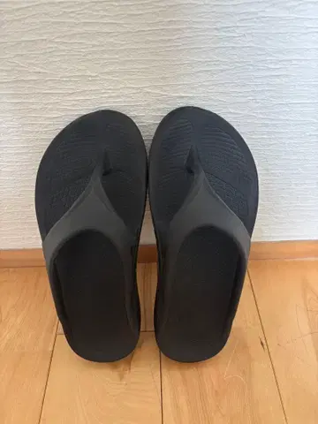 OOFOS 리커버리 샌들 블랙 37