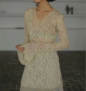 AMERI vintage / COMBINATION LACE TOP