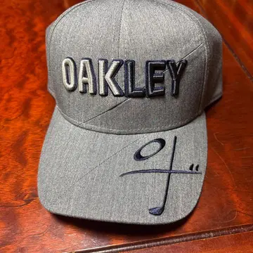 OAKLEY 골프 캡 그레이 자수 로고