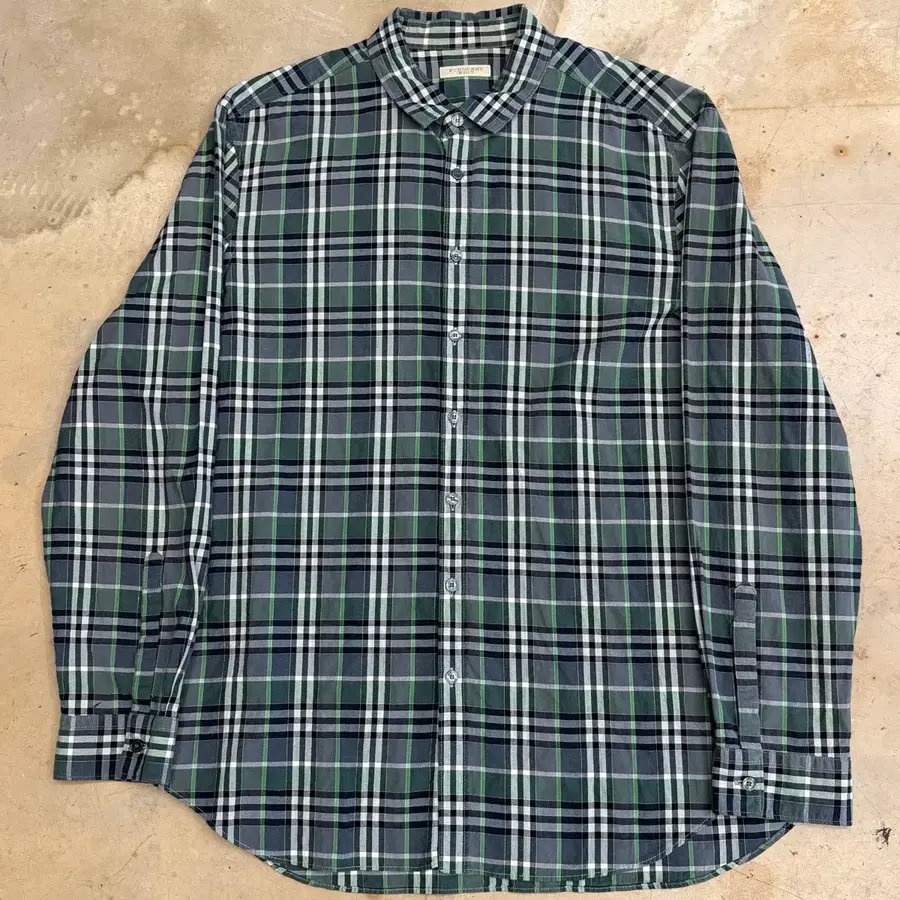 버버리 체크 셔츠 XL