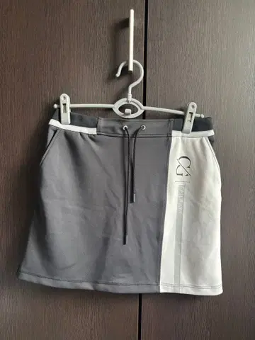 캘러웨이 여성용 골프 스커트 그레이 화이트