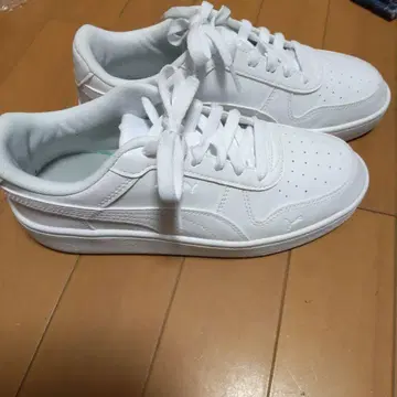 푸마 화이트 신발 23.5cm