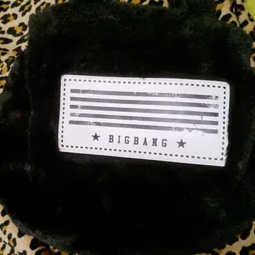 BIGBANG 퍼 백 블랙