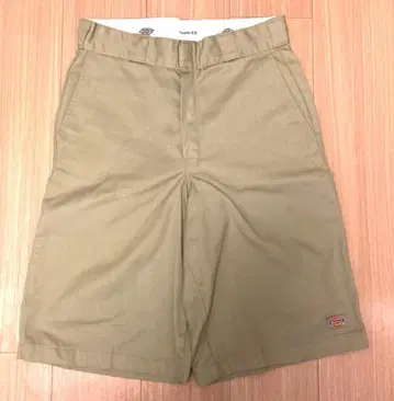 Dickies 디키즈 루즈핏 하프 팬츠 카키 골드 택