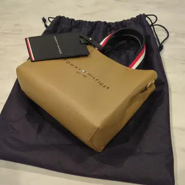 TOMMY HILFIGER 미니 토트백 베이지