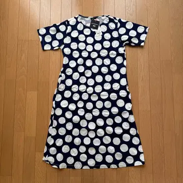프랑스 구매 유니클로 x marimekko 도트 무늬 반팔 원피스