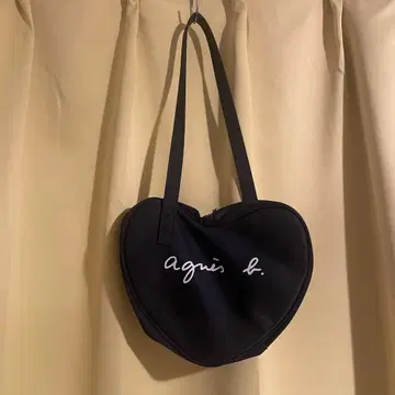 [새상품급] agnes b. 하트형 숄더백 블랙