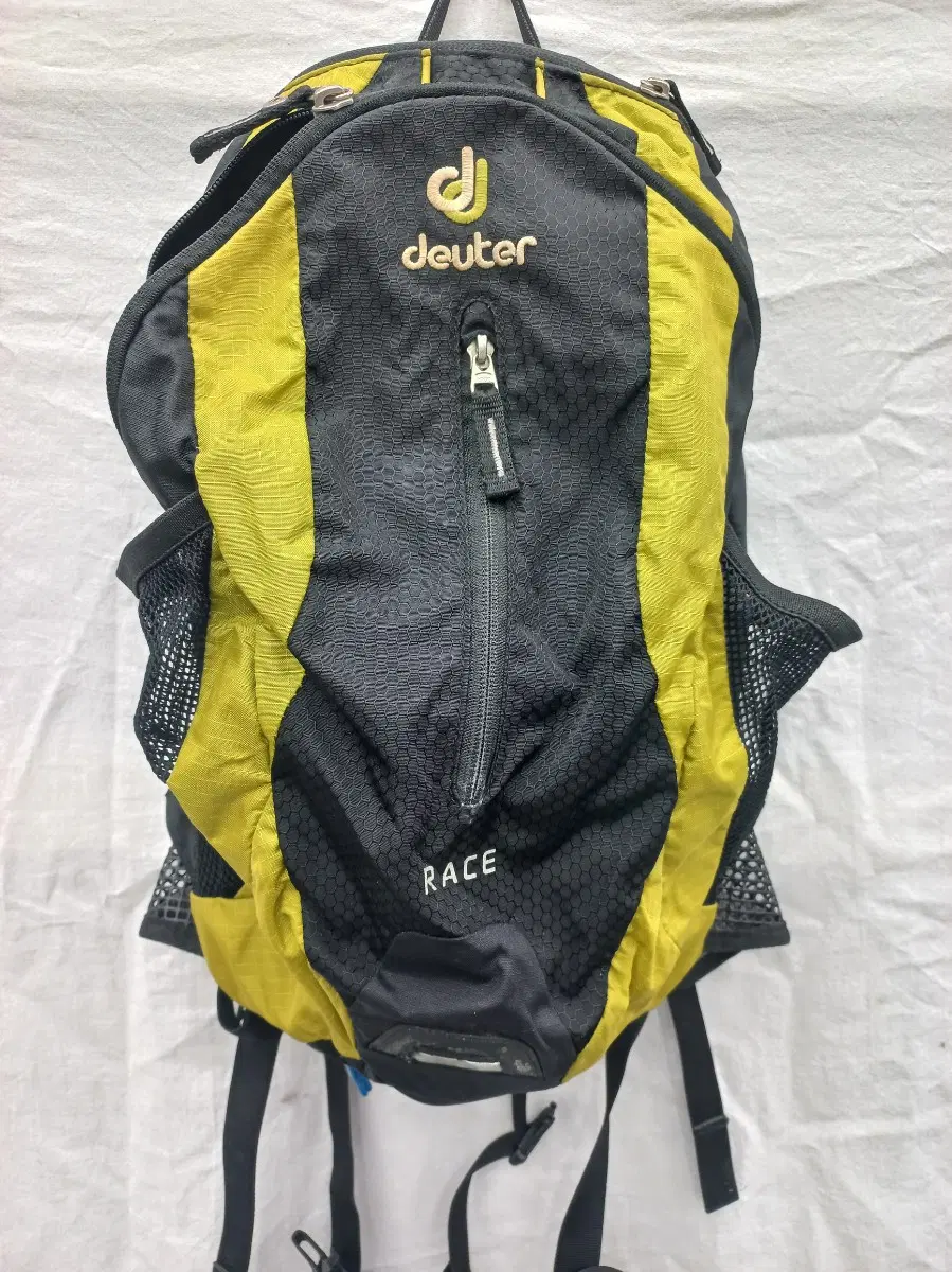 도이터 레이스 여름 등산 백팩 (18L)