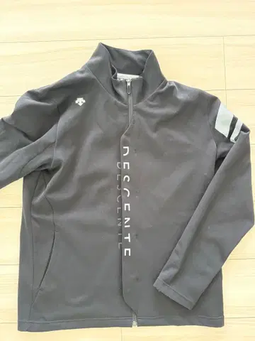 DESCENTE 골프 자켓 블랙 로고