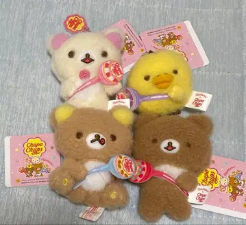 리락쿠마 x 츄파춥스 봉제 인형 마스코트 키링 컴프