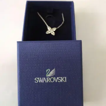 SWAROVSKI 플라워 모티브 목걸이