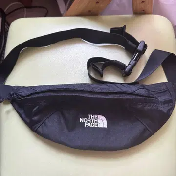 THE NORTH FACE 힙색 바디백 블랙