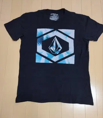 VOLCOM 티셔츠 블랙 M 사이즈 (154)