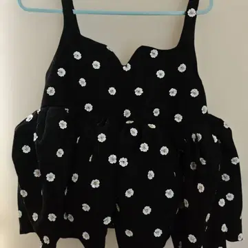 새상품급 [ Bibiy. BIANCA BLOSSOM TOP BLACK ]
