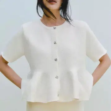 미사용 새상품 ZARA 하트 버튼 페플럼 자켓