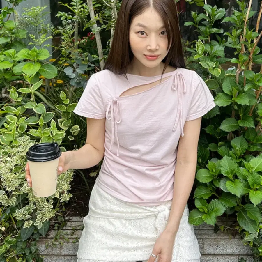 마가린 핑거스 RIBBON CUTOUT T-SHIRT 리본 컷아웃 티셔츠 핑크