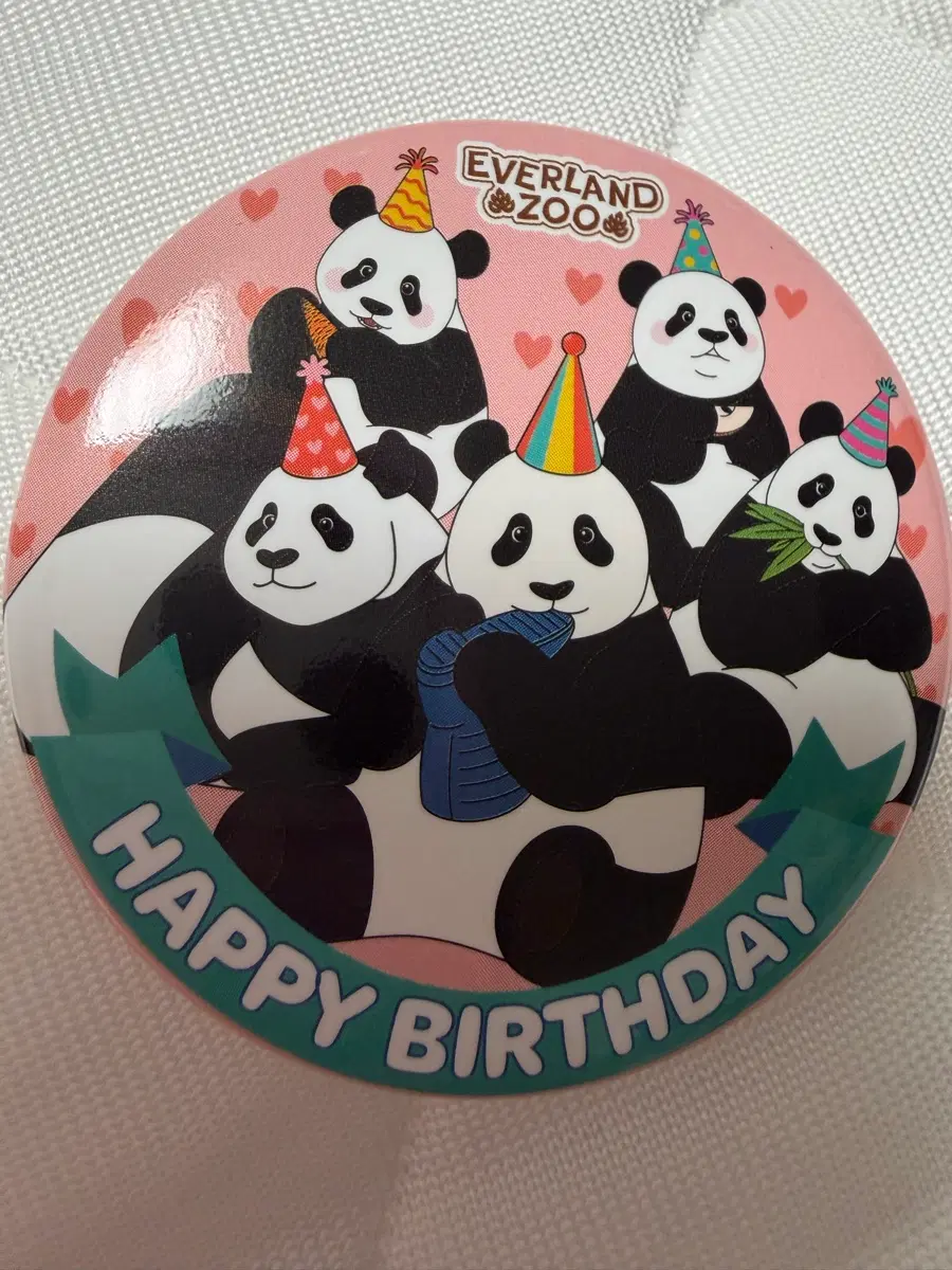 바오패밀리 생일 뱃지 팝니다