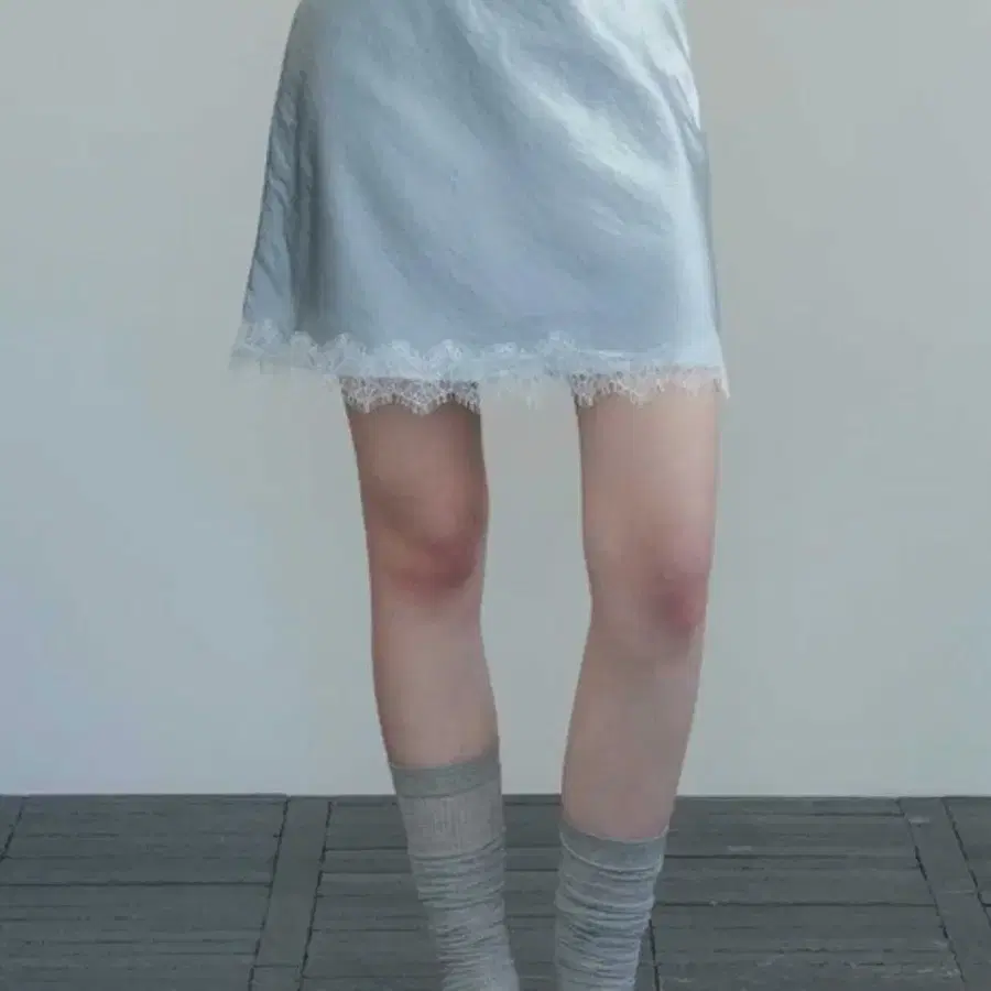 샤드라마 새틴 스커트 (미스트 블루)