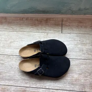 BIRKENSTOCK Boston 블랙 스웨이드 샌들 43