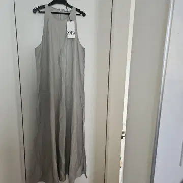 새상품 ZARA 슬리브리스 롱 원피스 그레이