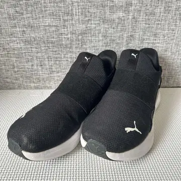 PUMA 여성용 스니커즈 블랙 25cm
