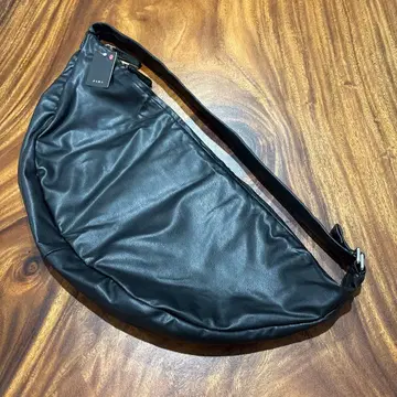 ZARA 숄더백 블랙
