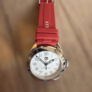 S720.14 TOMMY HILFIGER 손목시계
