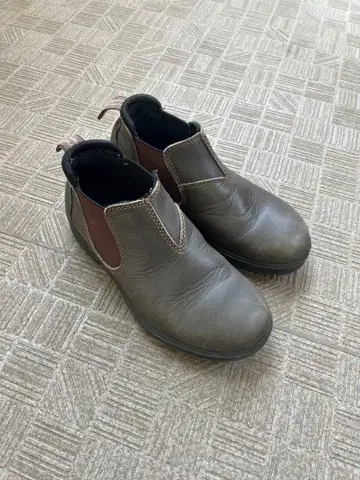 Blundstone 로우컷 부츠 사이드 고어 부츠 브라운