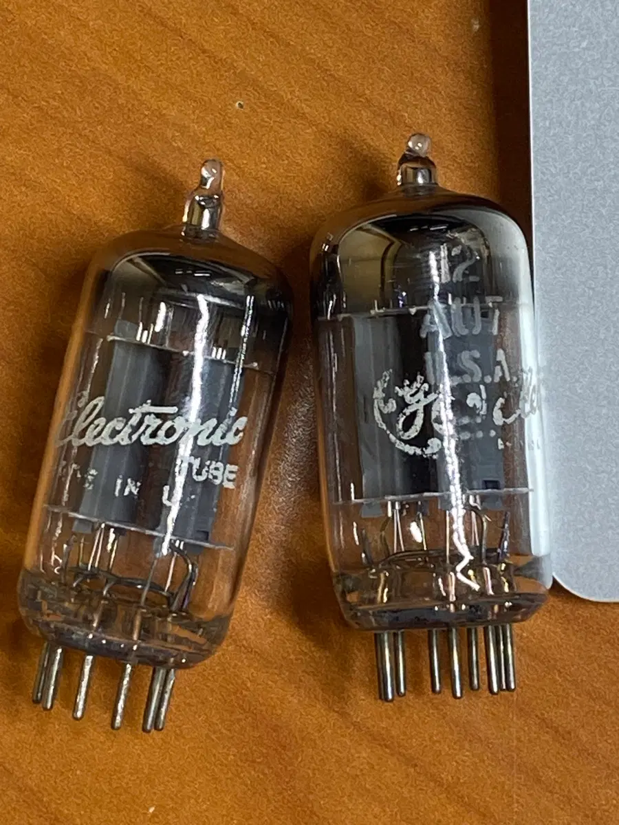 미국 GE Electronic Tube 12AU7 진공관