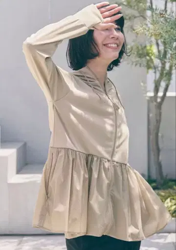 UNFILO UV컷 래쉬가드 페플럼 후디