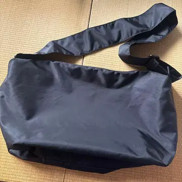 새상품급 어반 리서치 YAKPAK x DOORS SHOULDER BAG M
