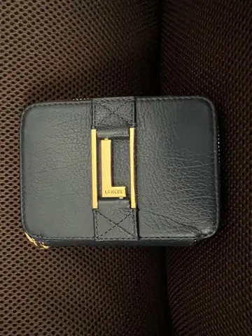 가격 인하 LANCEL PARIS 접이식 지갑 네이비 골드 금장 장식