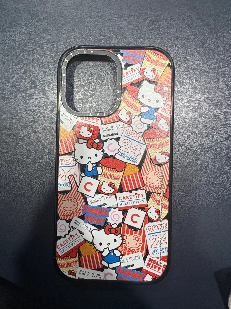 CASETIFY 헬로키티 콜라보 아이폰 16 케이스
