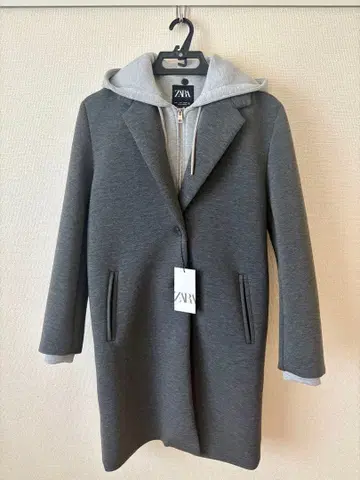 ZARA 후드 부착 코트 그레이