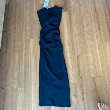 ZARA 슬리브리스 롱 원피스 블랙 XS 롱 드레스