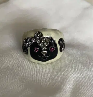ANNA SUI 안나수이 양 모티브 스톤 반지