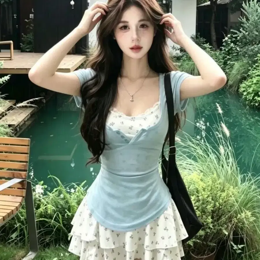 하늘색 플로럴 레이어드 미니 원피스
