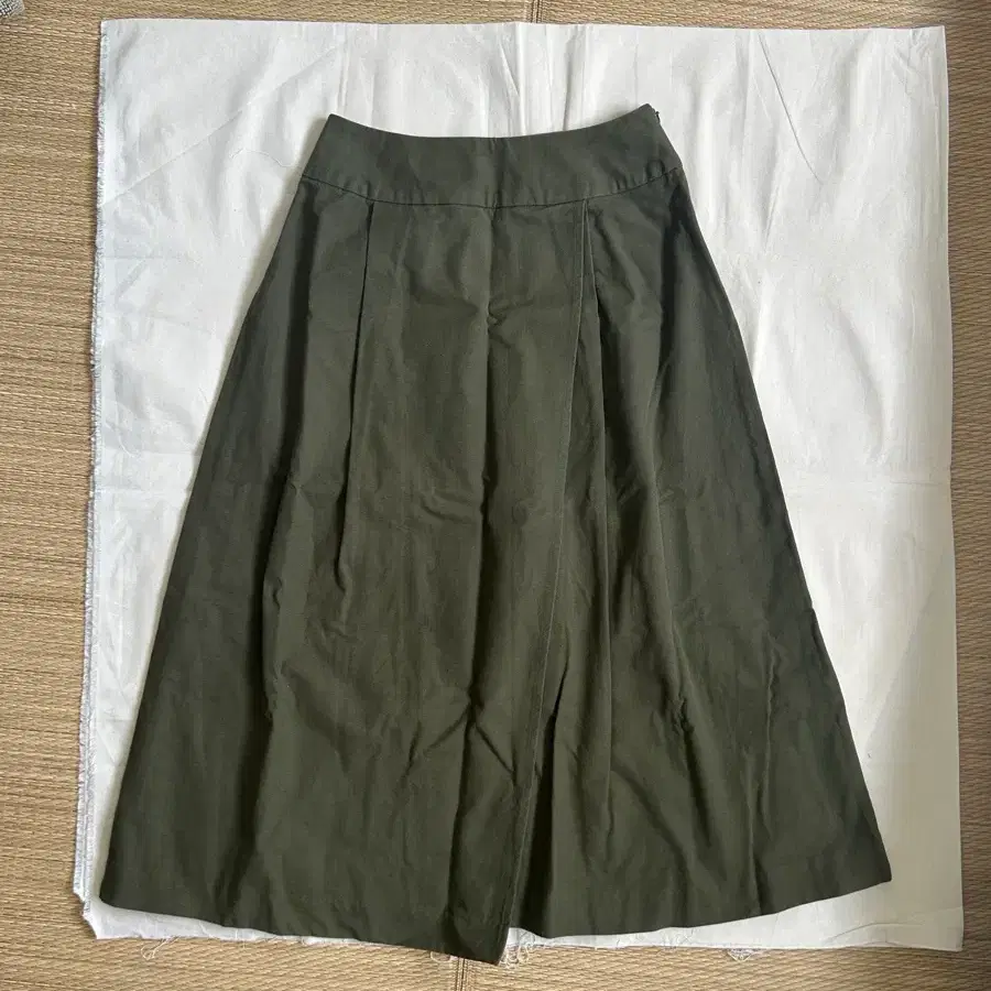 olive divided skirt