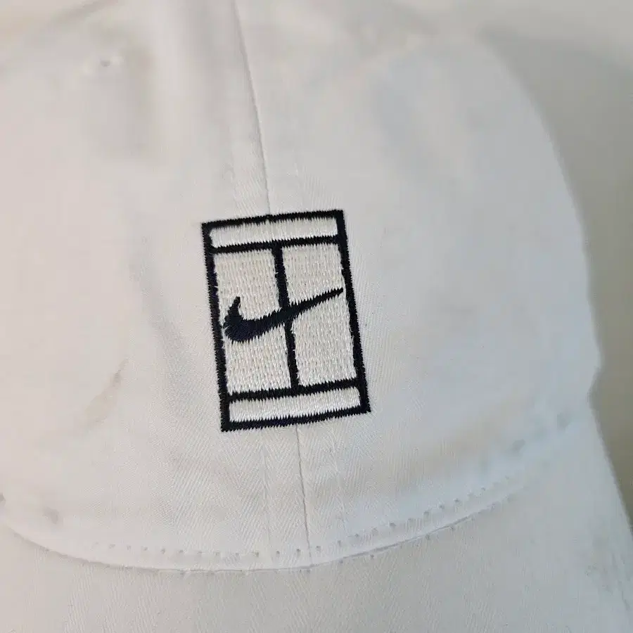 Nike Tennis FIT DRY 화이트 볼캡