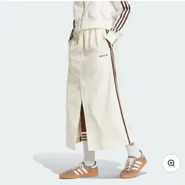 아디다스 adidas 코튼 트윌 미디 스커트 사이드 스트라이프