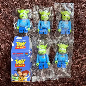 BE@RBRICK 에이리언 ALIEN 리틀 그린멘 토이스토리