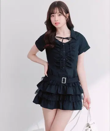 올리브 데 올리브 티어드 셔츠 원피스 블랙